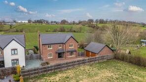 22, St Thomas Close, Shrewsbury SY5 8JJ