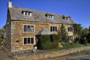 Corner House, Chapel Lane, Towcester NN12 8PE