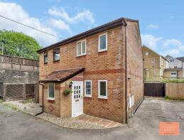 7, Riverside Court, Caerphilly CF83 4HB