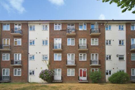 Cedars Court, Edmonton, N9