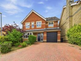 7, Sunningdale Close, Chippenham SN15 3XH