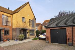 37, Winscar Road, Lakeside, Doncaster DN4 5FA
