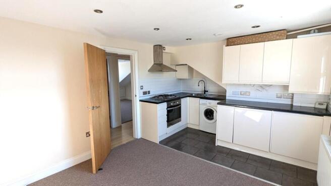 Kitchen / lounge area