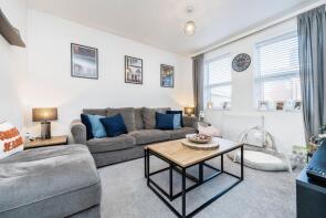 Flat D, 115, High Road, Bedford MK45 3AX