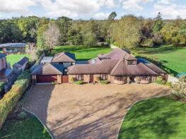 Merrimen, Oakley Green Road, Oakley Green, Windsor SL4 4PZ