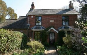 Hurstbourne Villa, Copythorne Crescent, Southampton SO40 2PE
