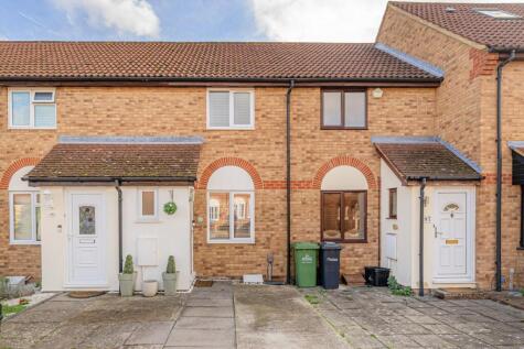 Hollybush Way, West Cheshunt, EN7