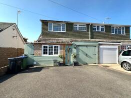 29, Grassmere Avenue, Peacehaven BN10 7BY
