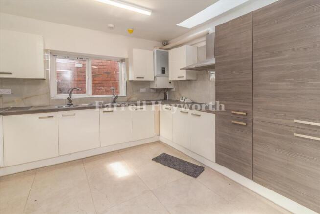 Kitchen image 2