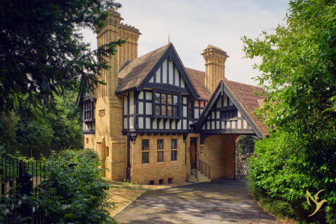 #WelcomeHome to: The Gate House, Battle Road, Battenhall, Worcester, WR5