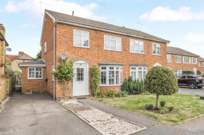 16, Chailey Place, Hersham, Walton-on-thames KT12 4LQ