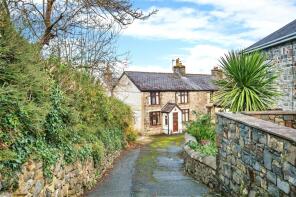 Towyn Bach, Towyn Road, New Quay SA45 9QQ