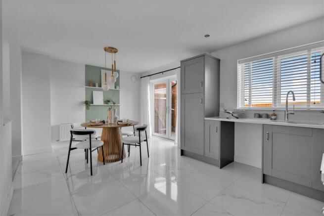 KITCHEN/DINER