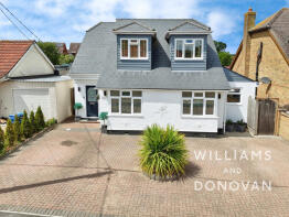 11, Highlands Road, Bowers Gifford SS13 2HR