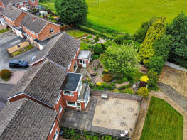 11, Fernwood Close, Alfreton DE55 6BW