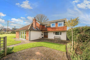 Boundary Oak, North Lane, Salisbury SP5 2BU