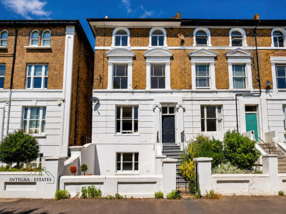 glenton-road-se13-front-of-house