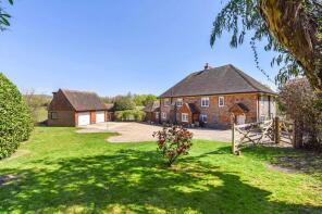 Burchs, Sheepwash Lane, East Lavant, Chichester PO18 0FA