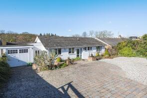 Pippins, Forge Hill, Hampstead Norreys, Thatcham RG18 0TE