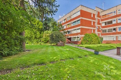 Wardle Road, Sale, Greater Manchester, M33