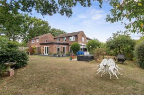 7, Blandford Close, Malvern WR13 6SF
