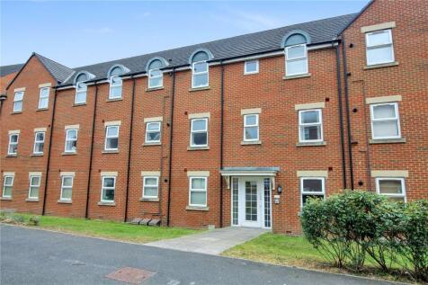 Cloatley Crescent, Royal Wootton Bassett, Swindon, Wiltshire, SN4