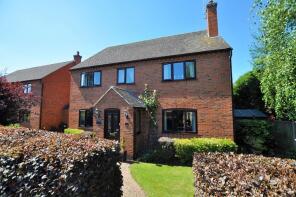 11, Squirrels Corner, Burton-on-trent DE13 8SA