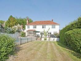 Corner House, Pheasants Hill, Henley-on-thames RG9 6SN