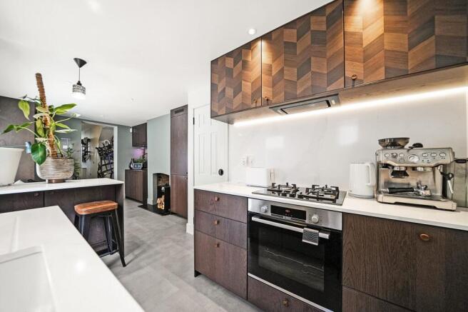 106 Burlington Road - K6OKIZsKBMQrWyZxptwQ