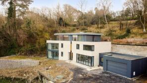The Keep, Brimscombe Hill, Burleigh, Stroud GL5 2PU