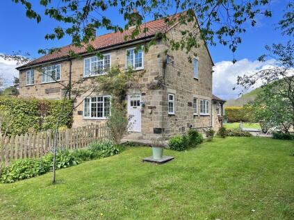 4, Pear Tree Garth, Hutton-Le-Hole, YO62 6UA