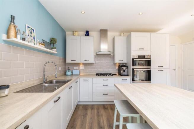 Kitchen/dining