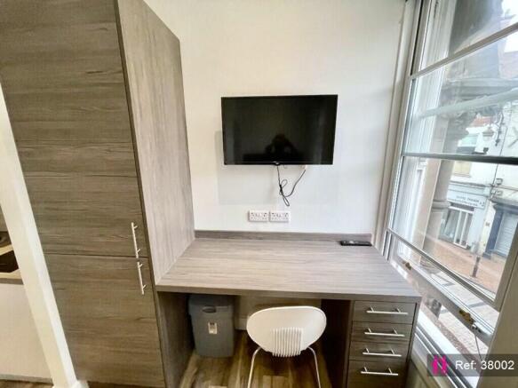 Photo 3