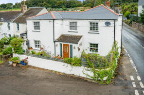 2, Glebe Row, Hayle TR27 5AJ