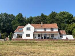 Ash Tree House, Barrow Causeway, Bleadney, Wells BA5 1PJ