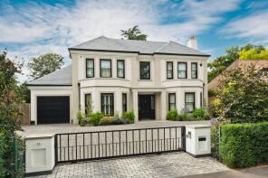28, Eastwick Road, Hersham, Walton-on-thames KT12 5AP