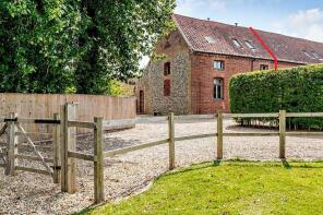 North Barn, Hall Farm Barns, Field Dalling Road, Fakenham NR21 0QS