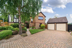 82, Broadland Drive, Norwich NR13 5BT