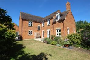 5, Chestnut Green, Brackley NN13 5TY