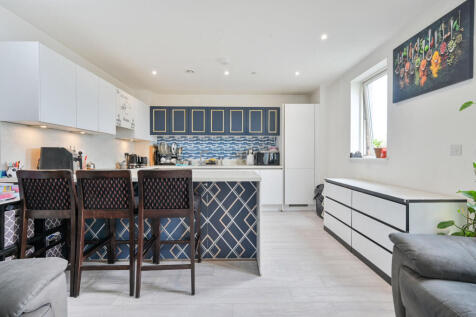 Silverhall House, 1d Alexandra Road, TW3 1FZ, Hounslow, TW3