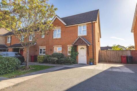 Charlotte Avenue, Slough, SL2