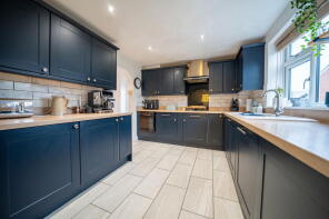 44, Chestnut Avenue, Norwich NR10 3QQ