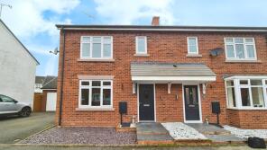 8, Castlemill Close, Weston, Stafford ST18 0GJ