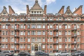 44, Clarence Gate Gardens, Glentworth Street, London NW1 6QS