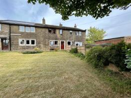 82, Yew Tree Cottages, Yew Trees Croft, Midgley, Halifax HX2 6UG