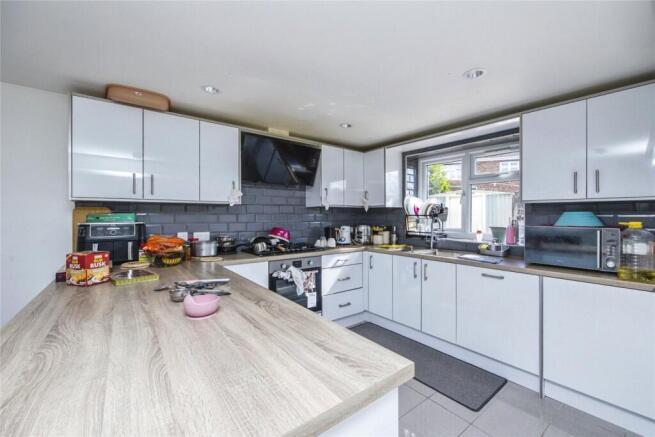 Fitted Kitchen