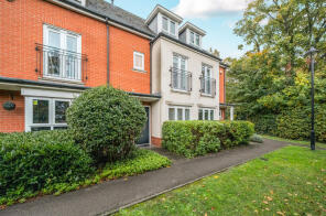 7, Palace Way, Old Woking, Woking GU22 8JA