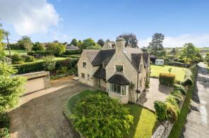 Maple Tree House, Road From East Of Priors Court To West Of School House, Cirencester GL7 7BB