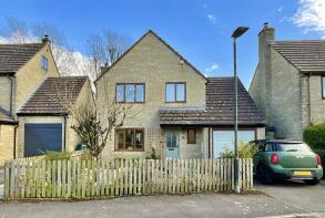 16, May Tree Close, Cirencester GL7 6NQ