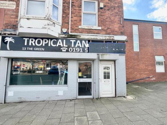 Retail unit for rent at The Green, Southwick